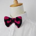 Knitted bow tie in heart pa..